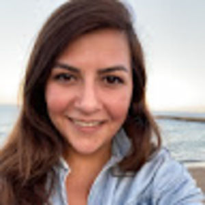 Meet your Posher, Ayça